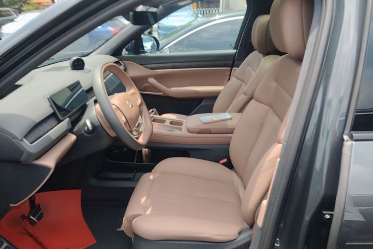 Used Nio ES8 2023 75 kWh Left Front Seat