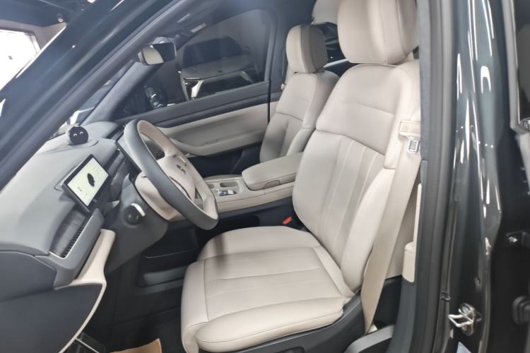 Used Nio ES8 2023 100kWh Signature Edition Left Front Seat