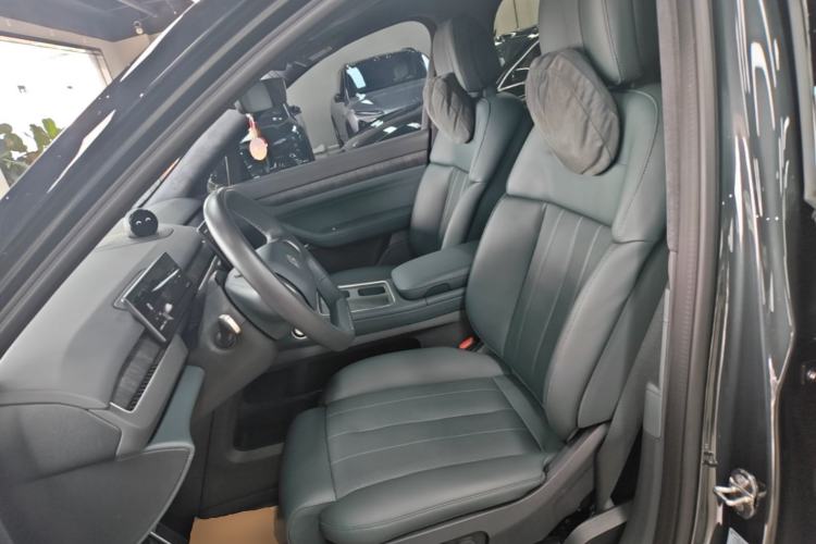 Used Nio ES8 2023 100kWh Signature Edition Left Front Seat