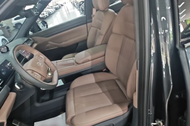 Used Nio ES8 2023 75 kWh Executive Edition Left Front Seat
