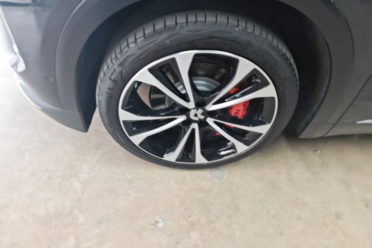 Used Nio ES8 2023 100kWh Signature Edition Left Front Wheel Hub