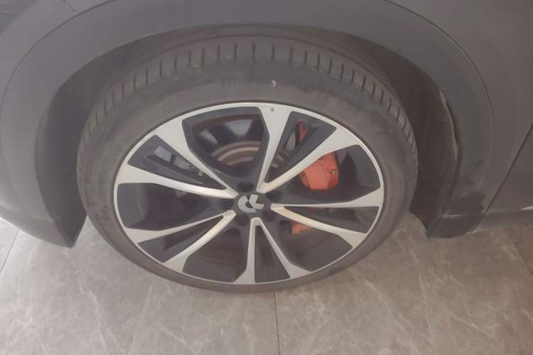 Used Nio ES8 2023 100kWh Signature Edition Left Front Wheel Hub