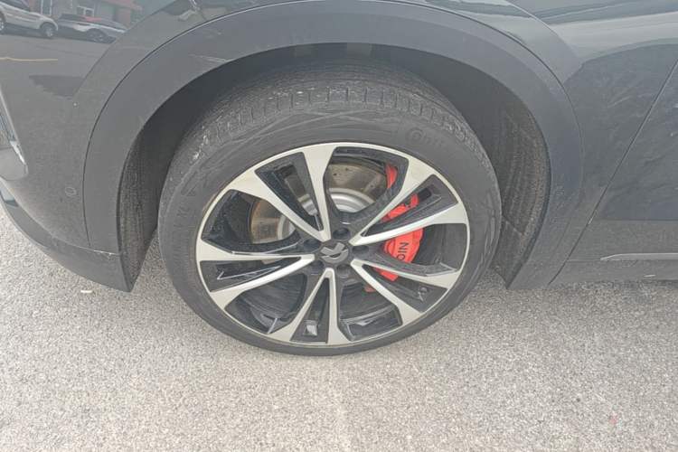 Used Nio ES8 2023 100kWh Executive Edition Left Front Wheel Hub