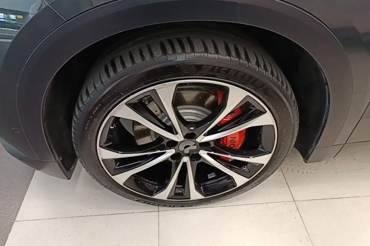 Used Nio ES8 2023 100kWh Signature Edition Left Front Wheel Hub