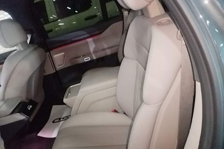 Used Nio ES8 2023 100kWh Signature Edition Left Rear Seat
