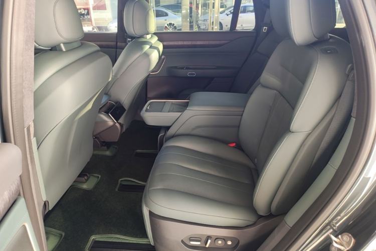Used Nio ES8 2023 100kWh Signature Edition Left Rear Seat