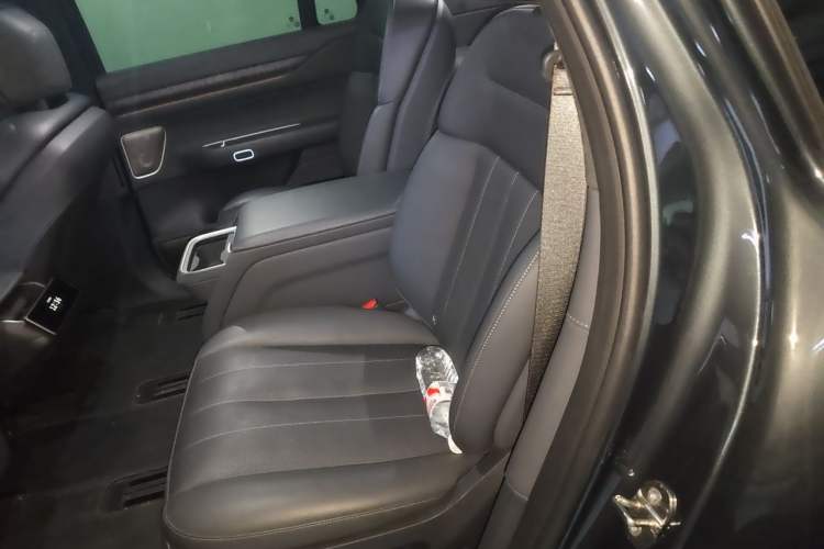 Used Nio ES8 2023 100kWh Signature Edition Left Rear Seat