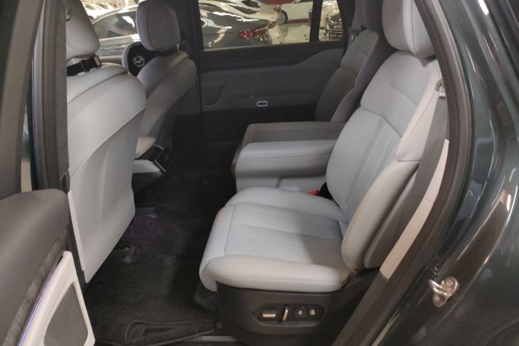 Used Nio ES8 2023 75 kWh Left Rear Seat