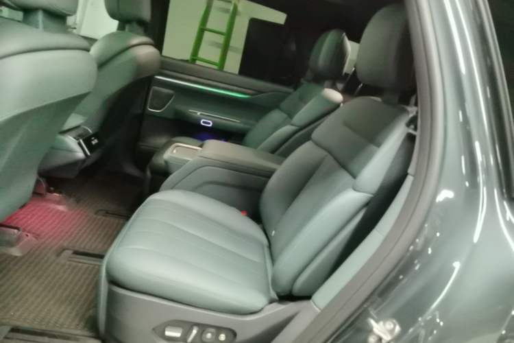 Used Nio ES8 2023 100kWh Signature Edition Left Rear Seat