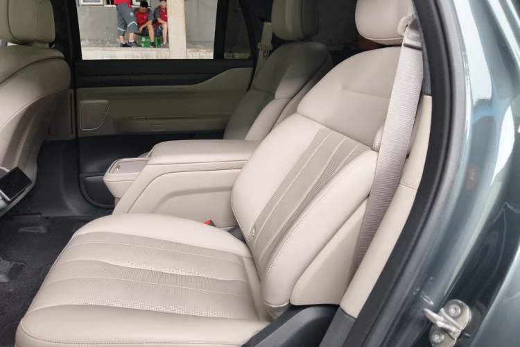 Used Nio ES8 2023 75 kWh Executive Edition Left Rear Seat