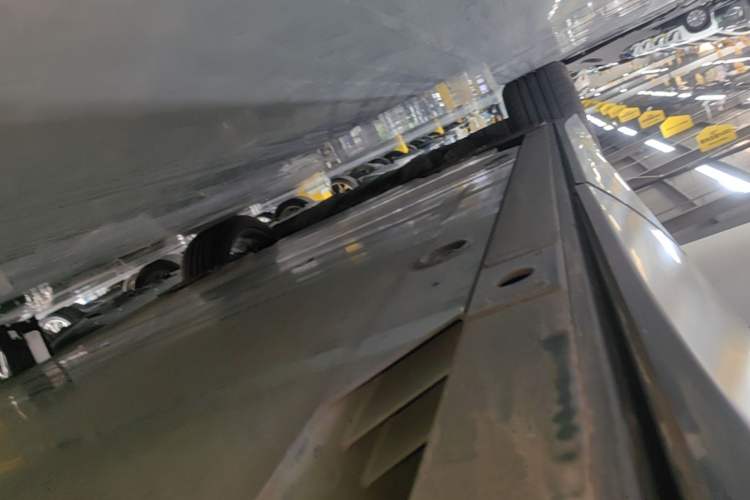 Used Nio ES8 2023 75 kWh Executive Edition Left Side Sill