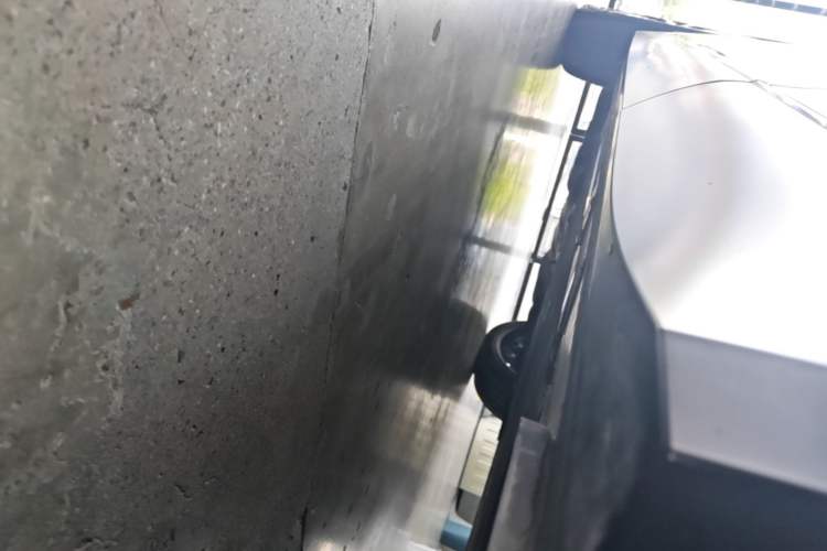 Used Nio ES8 2023 100kWh Signature Edition Left Side Sill