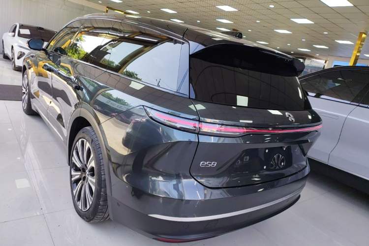 Used Nio ES8 2023 75 kWh Rear Left 45 Deg