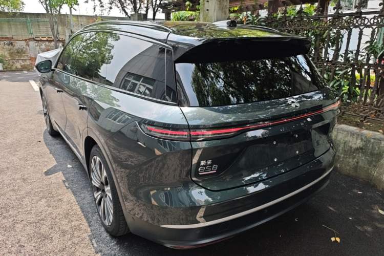Used Nio ES8 2023 75 kWh Executive Edition Rear Left 45 Deg
