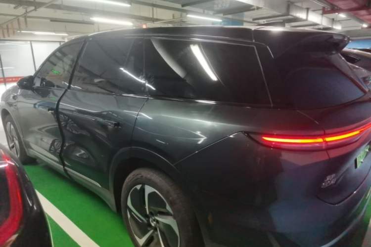 Used Nio ES8 2023 75 kWh Rear Left 45 Deg
