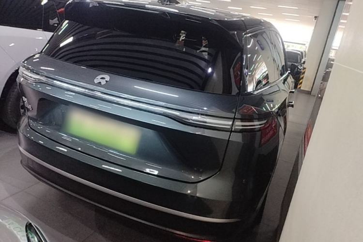Used Nio ES8 2023 100kWh Signature Edition Rear Right 45 Deg