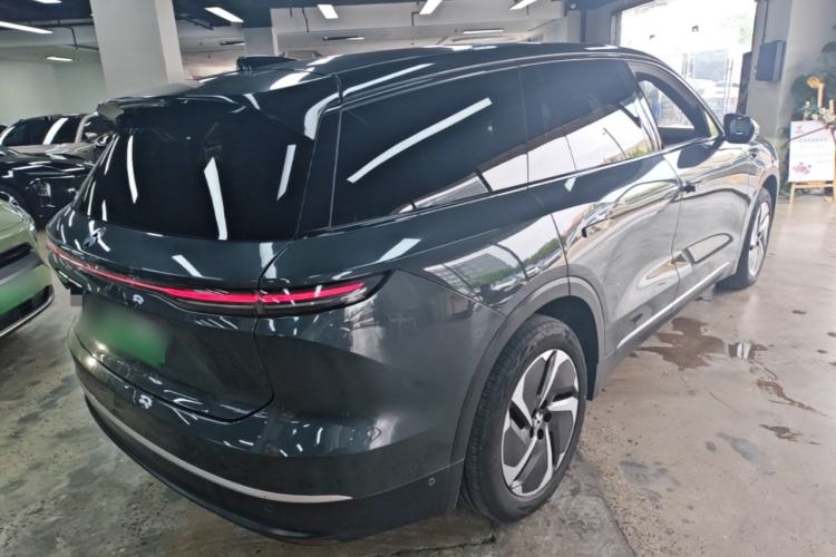 Used Nio ES8 2023 75 kWh Executive Edition Rear Right 45 Deg