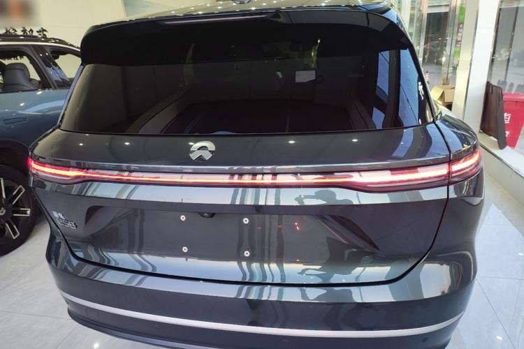 Used Nio ES8 2023 75 kWh Rear