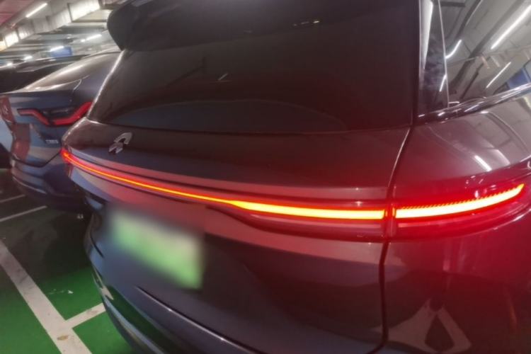 Used Nio ES8 2023 75 kWh Rear