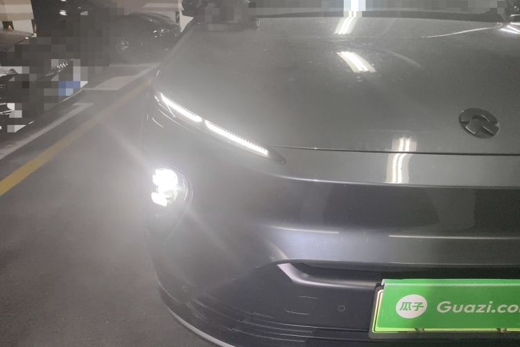 Used Nio ES8 2023 75 kWh Right Front Headlight