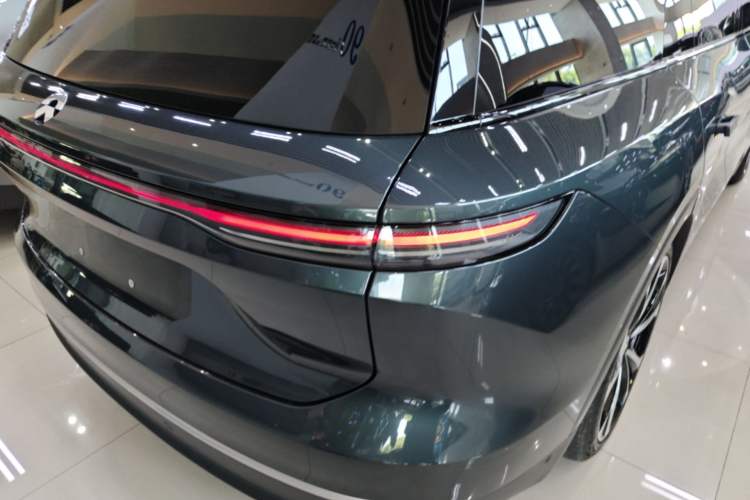 Used Nio ES8 2023 100kWh Signature Edition Right Rear Taillight