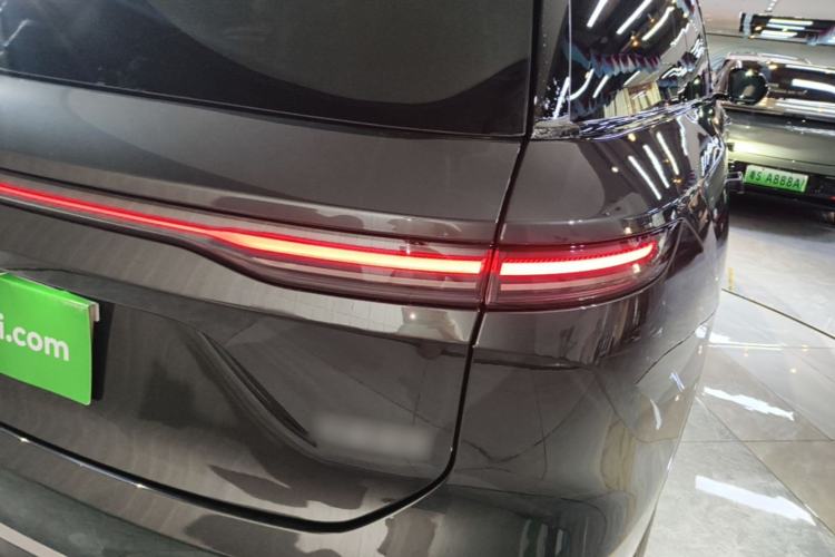 Used Nio ES8 2023 75 kWh Executive Edition Right Rear Taillight