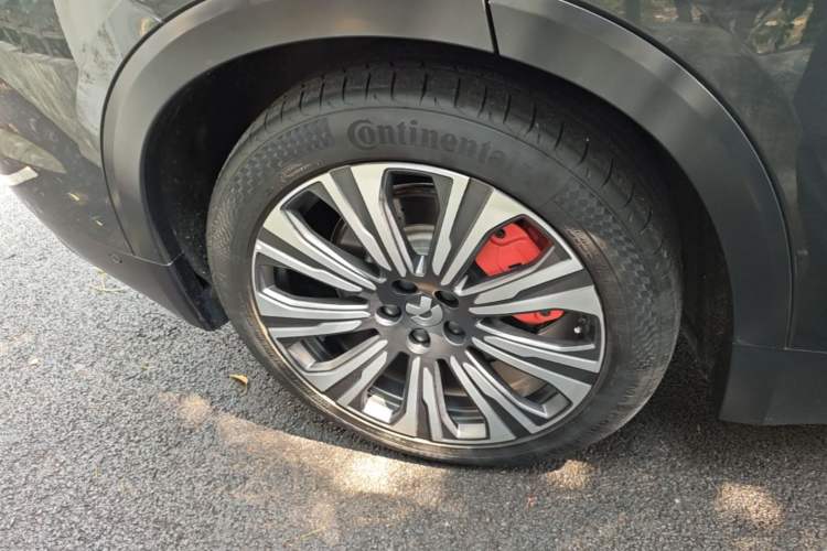 Used Nio ES8 2023 75 kWh Executive Edition Right Rear Wheel Hub