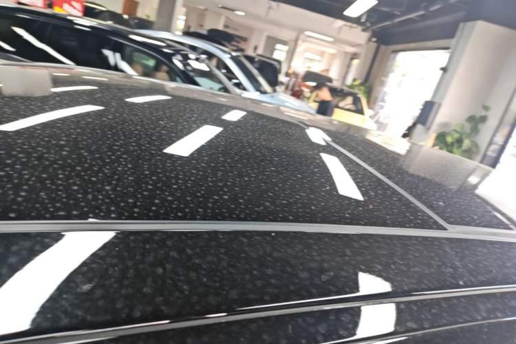Used Nio ES8 2023 100kWh Signature Edition Roof