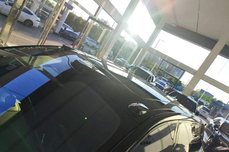 Used Nio ES8 2023 100kWh Signature Edition Roof