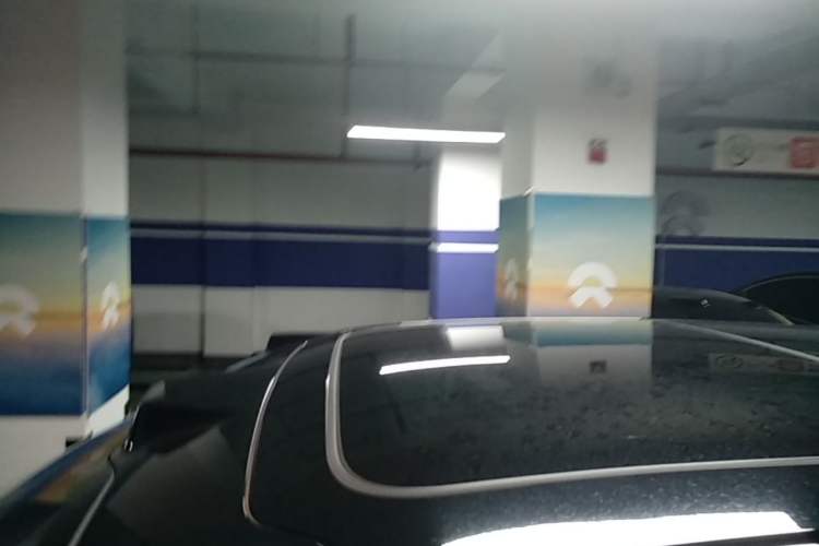 Used Nio ES8 2023 100kWh Roof