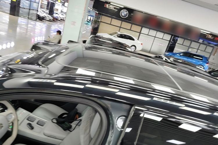 Used Nio ES8 2023 75 kWh Roof