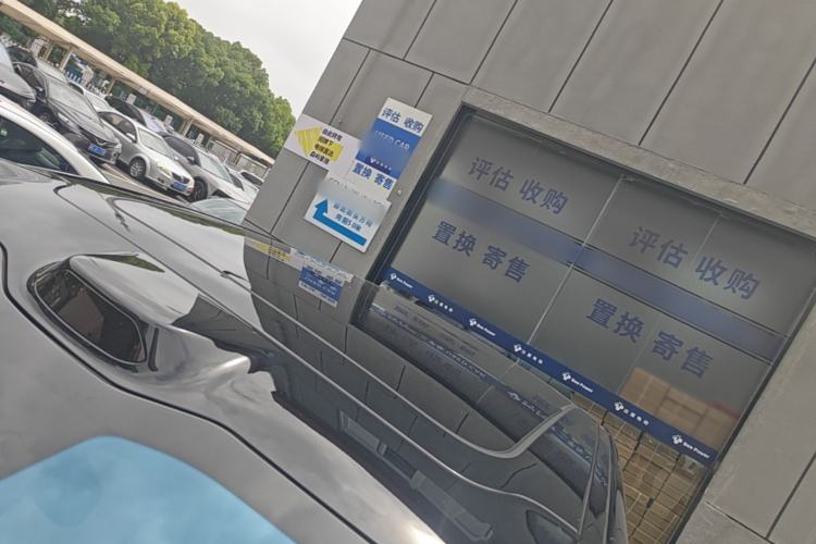 Used Nio ES8 2023 100kWh Executive Edition Roof