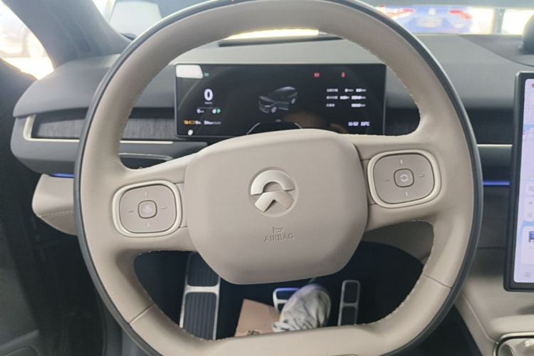 Used Nio ES8 2023 100kWh Signature Edition Steering Wheel