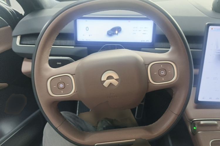 Used Nio ES8 2023 100kWh Steering Wheel