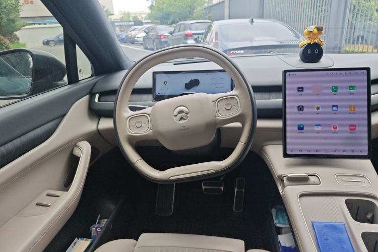 Used Nio ES8 2023 100kWh Signature Edition Steering Wheel