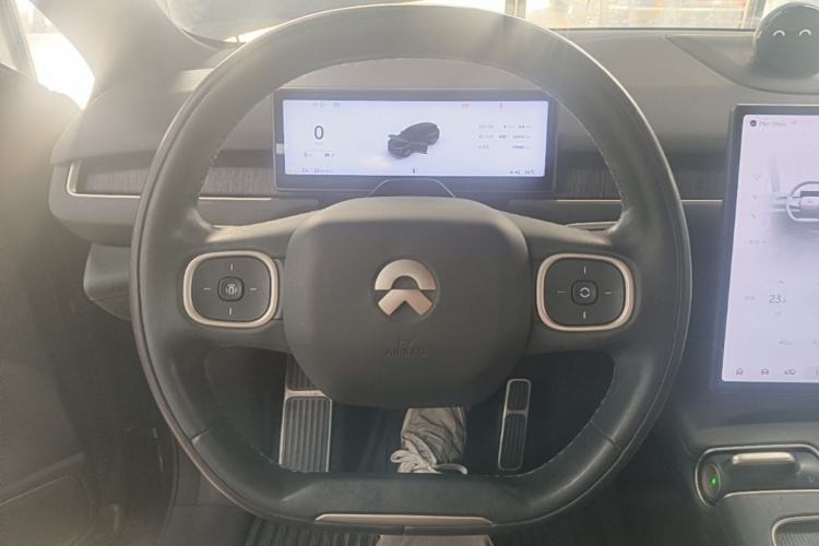 Used Nio ES8 2023 100kWh Signature Edition Steering Wheel