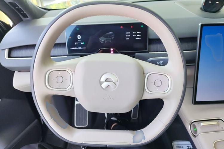Used Nio ES8 2023 75 kWh Steering Wheel