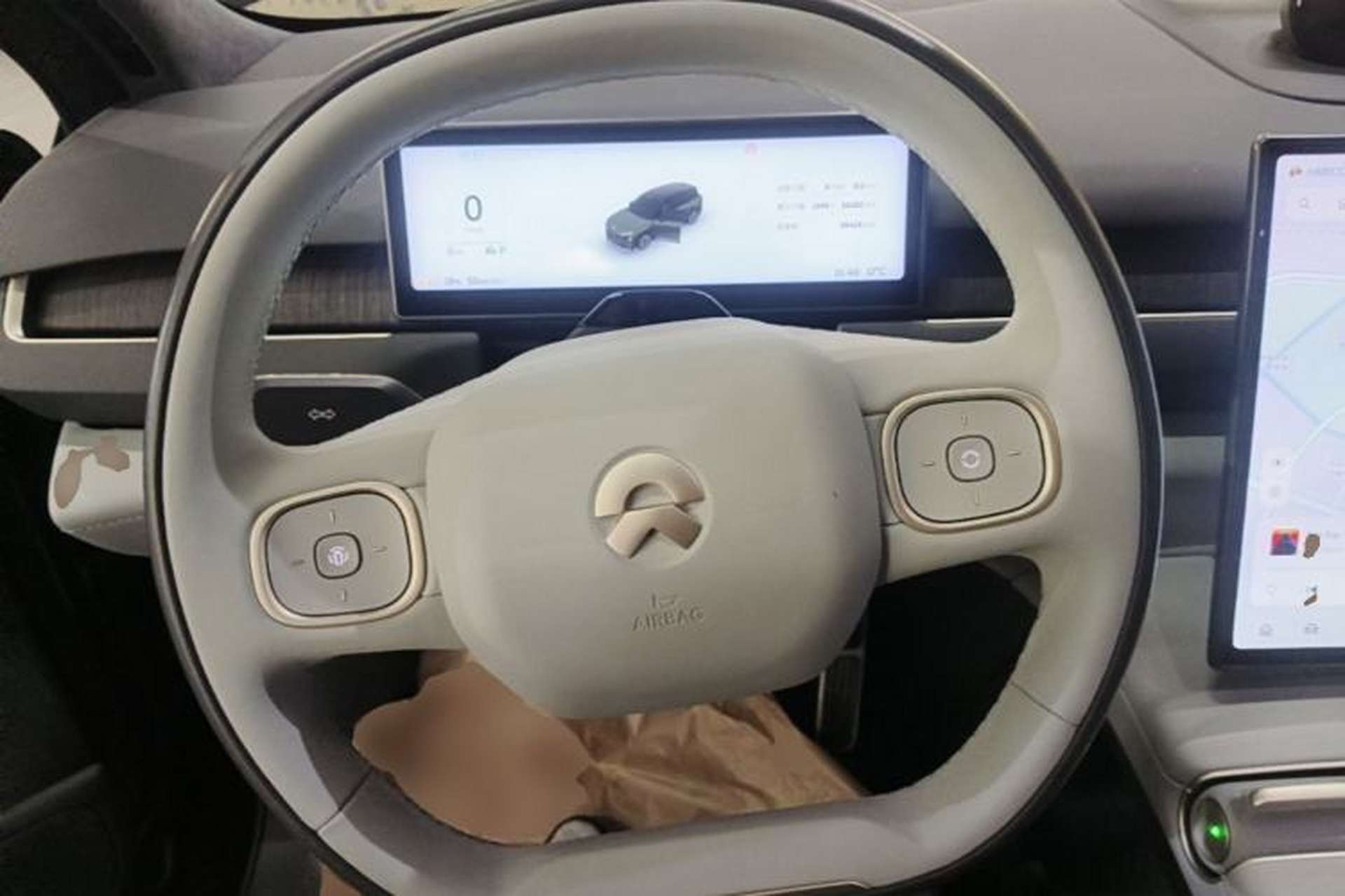 Used Nio ES8 2023 75 kWh Steering Wheel