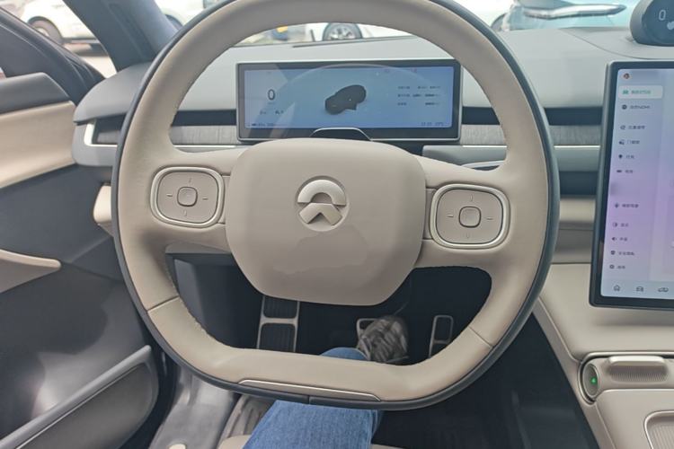 Used Nio ES8 2023 100kWh Executive Edition Steering Wheel