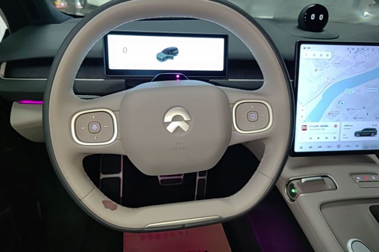 Used Nio ES8 2023 75 kWh Steering Wheel