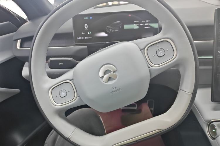 Used Nio ES8 2023 75 kWh Steering Wheel