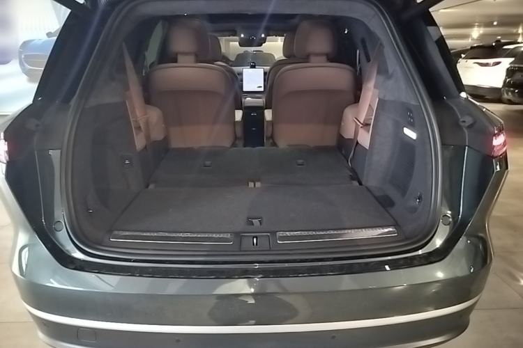 Used Nio ES8 2023 75 kWh Trunk