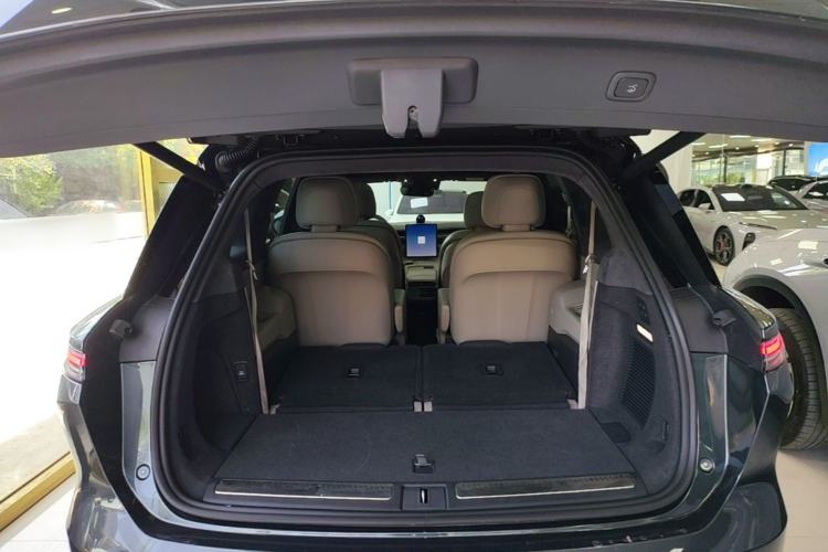 Used Nio ES8 2023 75 kWh Trunk