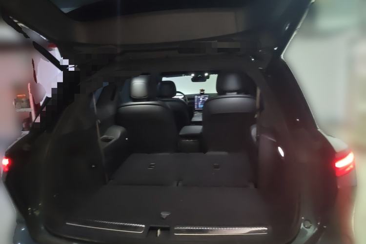 Used Nio ES8 2023 100kWh Signature Edition Trunk