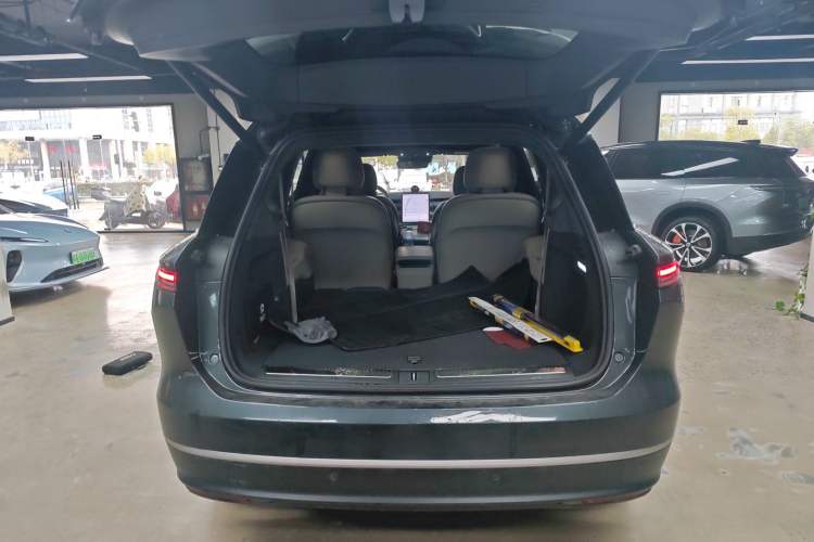 Used Nio ES8 2023 100kWh Trunk