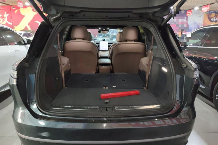 Used Nio ES8 2023 75 kWh Executive Edition Trunk