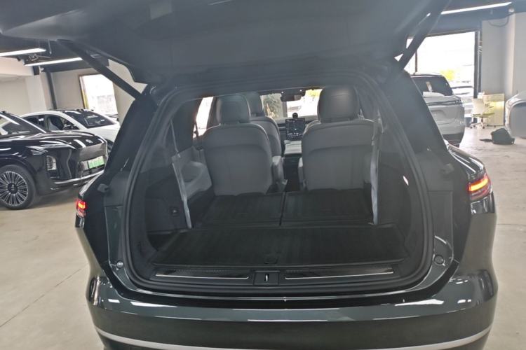 Used Nio ES8 2023 75 kWh Trunk