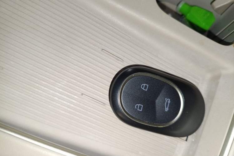 Used Nio ES8 2023 75 kWh Executive Edition Vehicle Key