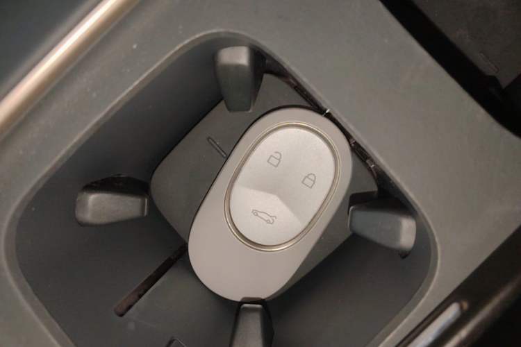 Used Nio ES8 2023 100kWh Signature Edition Vehicle Key