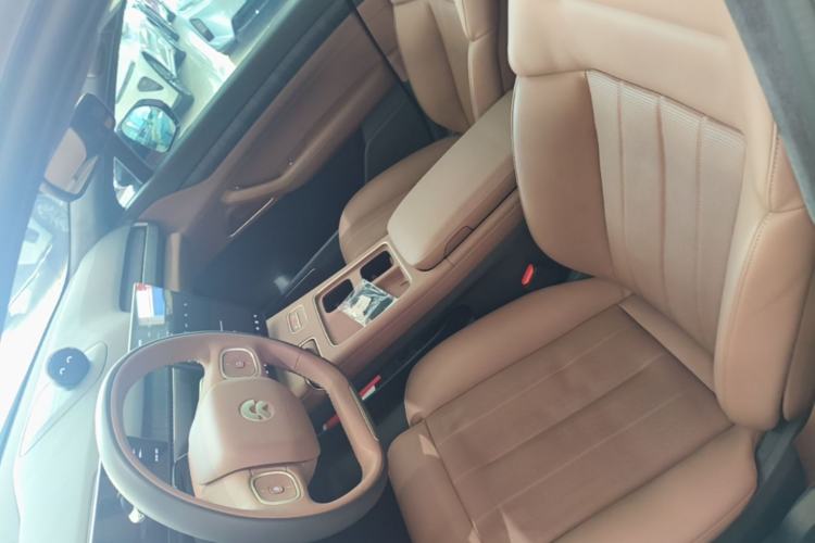 Used Nio ES8 2023 75 kWh Executive Edition Left Front Seat